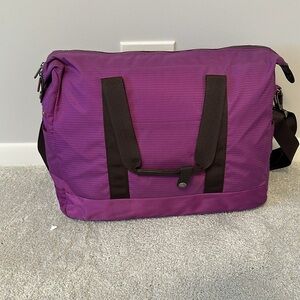 AceGene Purple Tote with shoulder strap in Great preloved Condition